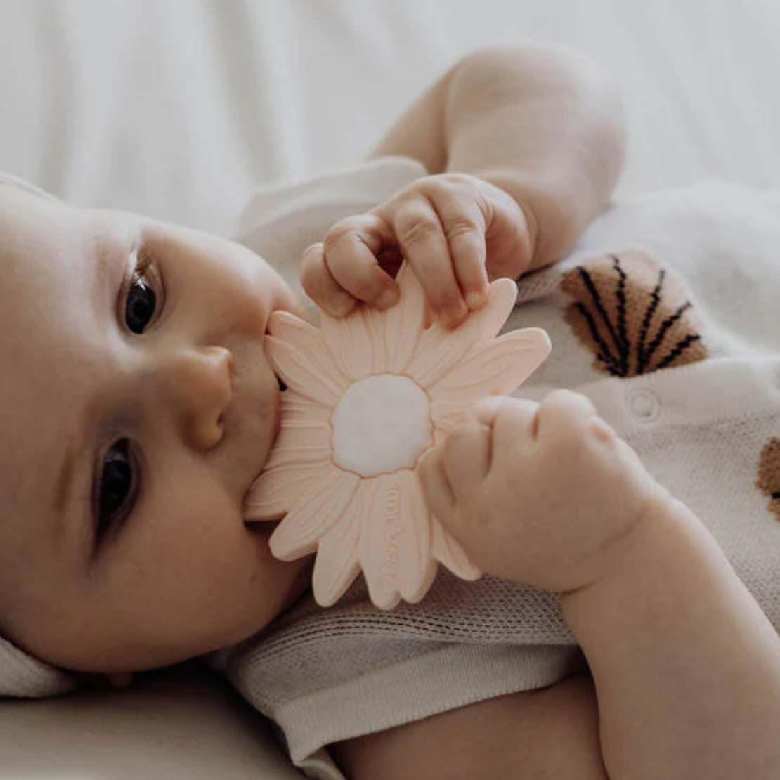 Silicone Teether - Petal Daisy