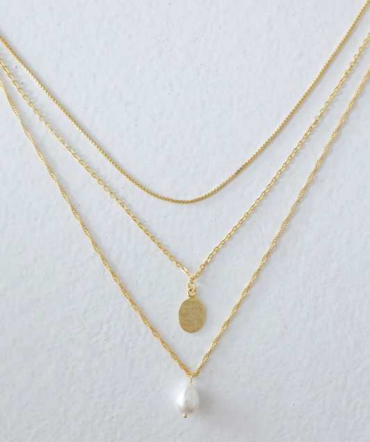 Shell Pearl Necklace - Gold
