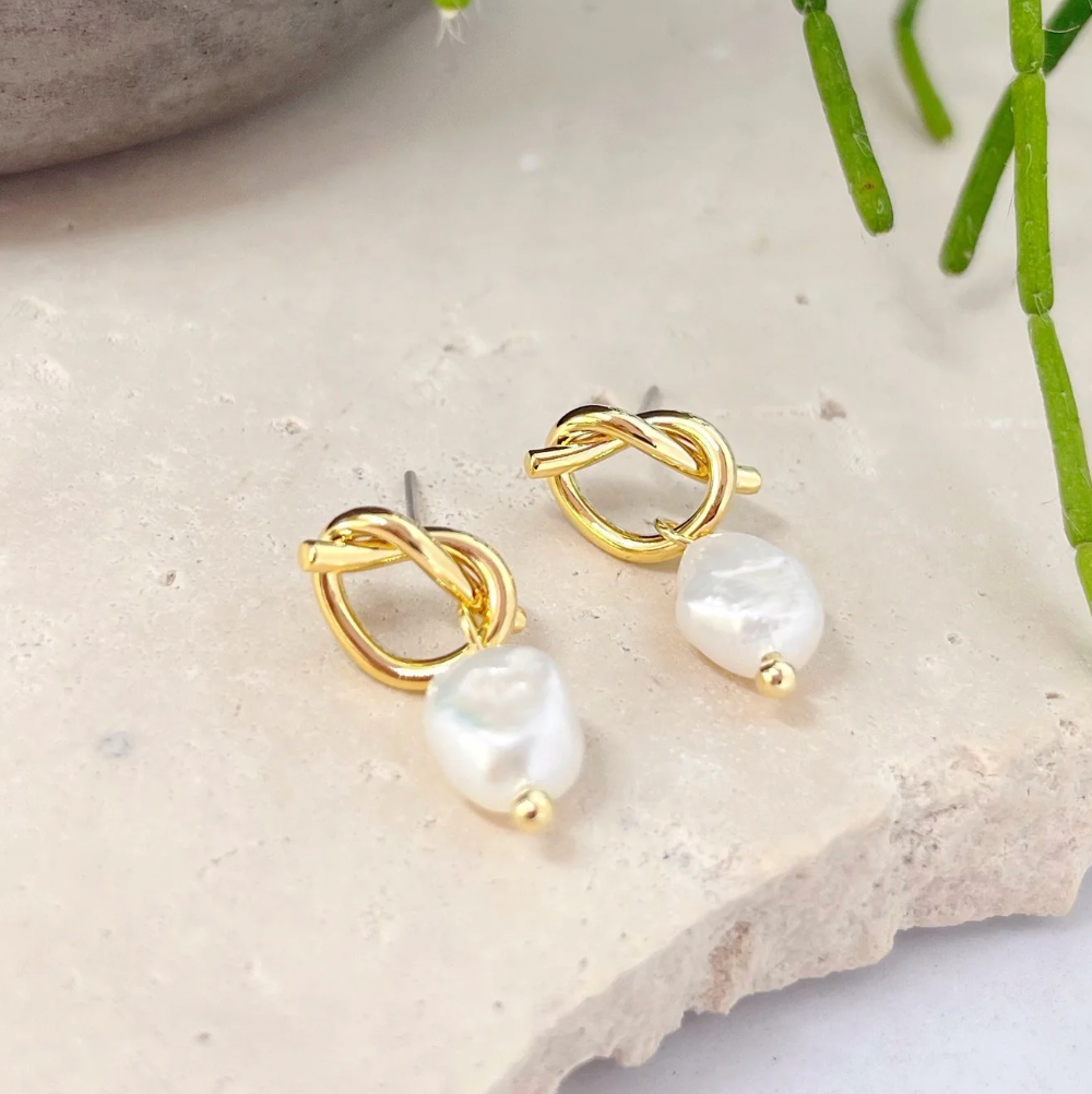 LOVE KNOT FRESHWATER PEARL EARRINGS