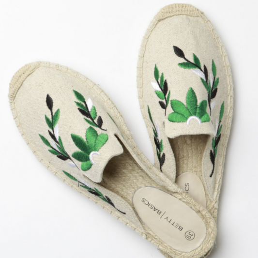 Fiesta Canvas Mule in Natural - Daisy Grace Lifestyle